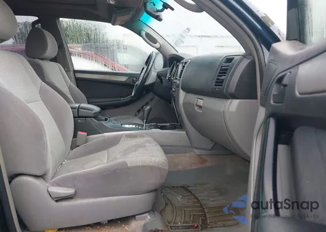 2005 Toyota 4Runner Sr5 V8 from USA, damaged, VIN JTEZT14R958007157